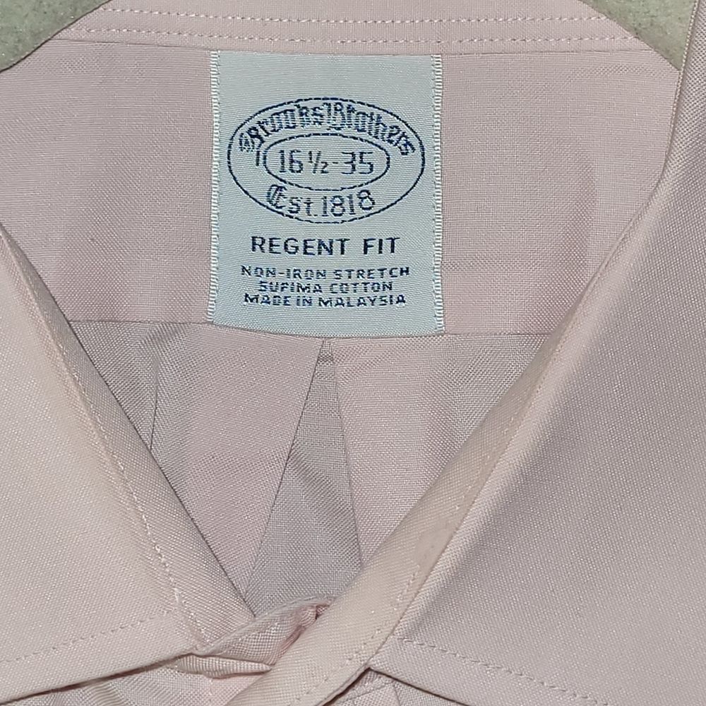 Brooks Brothers Size 16 1/2 - 35 Light Pink Regent Fit Dress Shirt - Picture 2 of 5